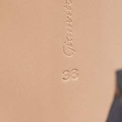 Pre Owned Gianvito Rossi Grey Satin Gianvito Pumps Size 38