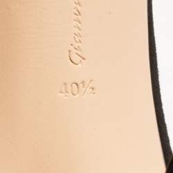 Pre Owned Gianvito Rossi Black Suede Gianvito Pumps Size 40.5