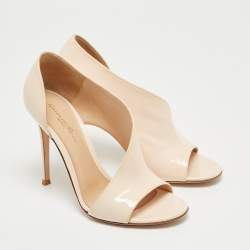 Pre Owned Gianvito Rossi Ivory Patent Asymmetic Heeled Pumps Size 38