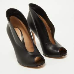 Pre Owned Gianvito Rossi Black Leather V-Neck Peep Toe Ankle Boots Size 38