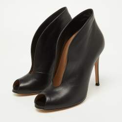 Pre Owned Gianvito Rossi Black Leather V-Neck Peep Toe Ankle Boots Size 38