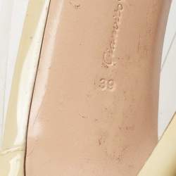 Pre Owned Gianvito Rossi Cream/Transparent PVC and Patent Leather Plexi Pumps Size 39