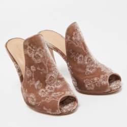 Gianvito Rossi Beige Embroidered Velvet Mules Size 36