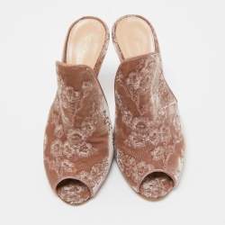 Gianvito Rossi Beige Embroidered Velvet Mules Size 36