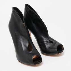 Pre Owned Gianvito Rossi Black Leather Vamp Pumps Size 38