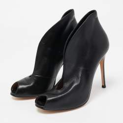 Pre Owned Gianvito Rossi Black Leather Vamp Pumps Size 38