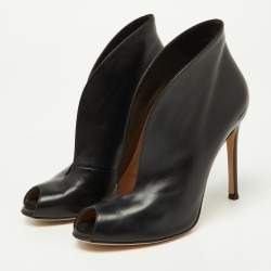 Pre Owned Gianvito Rossi Black Leather Vamp Peep Toe Booties Size 35.5