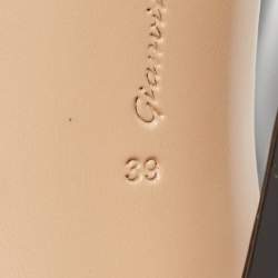 Pre Owned Gianvito Rossi Black Patent Leather Aura Pumps Size 39