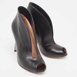 Pre Owned Gianvito Rossi Black Leather Vamp Peep Toe Booties Size 38
