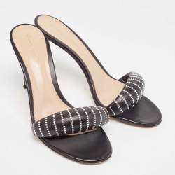 Pre Owned Gianvito Rossi Black Leather Bijoux Slides Size 39