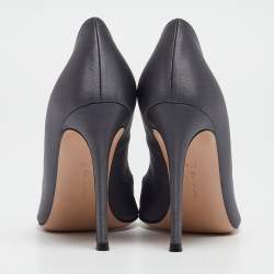 Gianvito Rossi Grey Satin Gianvito Pumps Size 38.5