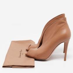 Gianvito Rossi Beige Leather Vamp Booties Size 36.5