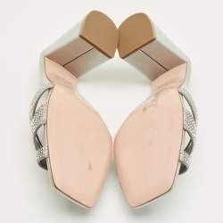 Pre Owned صندل سلايد جينا رمادي ساتان بريق مزخرف كريستال مقاس 38.5