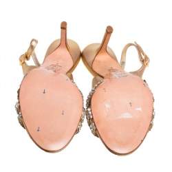 Pre Owned صندل جينا ماغي جلد ذهبي ميتاليك مزخرف بالكريستال بحزام للكاحل مقاس 35 