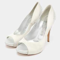 Pre Owned Gina Silver Satin Crystal Embellished Peep Toe Pumps Size 38.5