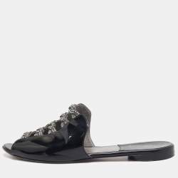 مملوكة مسبقًا حذاء فلات جينا جلد أسود لامع مزخرف مقاس 38