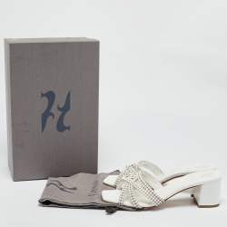 مملوكة مسبقًا Gina White Croc Embossed and Leather Dexie Slide Sandals Size 38