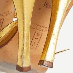 Pre Owned Gina Gold Leather Thong Sandals Size 38.5