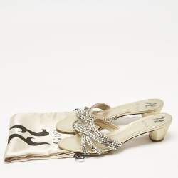 مملوكة مسبقًا صندل سلايد جينا جلد ذهبي مزخرف كريستال مقاس 40