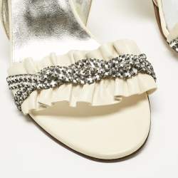 مملوكة مسبقًا صندل حزام خلفي مرصع بالكريستال جلد كريمي جينا مقاس 41