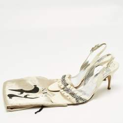 مملوكة مسبقًا صندل حزام خلفي مرصع بالكريستال جلد كريمي جينا مقاس 41