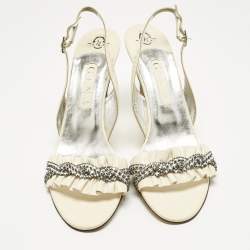 مملوكة مسبقًا صندل حزام خلفي مرصع بالكريستال جلد كريمي جينا مقاس 41