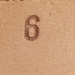 مملوكة مسبقًا Gina Size 39 Silver Leather Crystal Embellished Slide Sandals