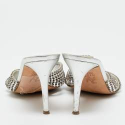 مملوكة مسبقًا Gina Size 39 Silver Leather Crystal Embellished Slide Sandals