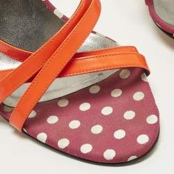 Pre Owned صندل سلايد جينا جلد لامع أحمر سيور متقاطعة مقاس 39.5