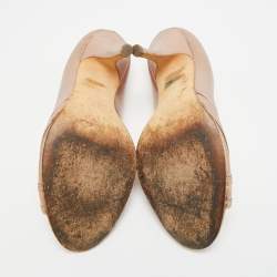 مملوكة مسبقًا صندل جينا نعل سميك سيور كاحل مزخرف كريستال جلد بيج مقاس 37