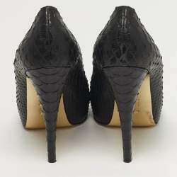 مملوكة مسبقًا Gina Size 40.5 Black Python Leather Platform Peep Toe Pumps