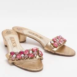 مملوكة مسبقًا Gina Size 37.5 Gold Leather Crystal Embellished Slide Sandals