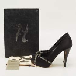 مملوكة مسبقًا Gina Size 40.5 Black Satin Crystal Embellished Pumps