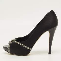 مملوكة مسبقًا Gina Size 40.5 Black Satin Crystal Embellished Pumps