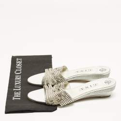 Pre Owned صندل سلايد جينا جلد ميتاليك مزخرف كريستال مقاس 38.5