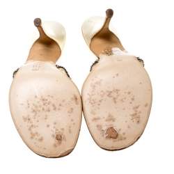 مملوكة مسبقًا Gina Metallic Gold Leather Crystal Embellished Sandals Size 38