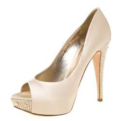 مملوكة مسبقًا حذاء كعب عالي جينا نعل سميك مقدمة مفتوحة كعب مزخرف كريستال جينا ساتان بيج مقاس 39.5