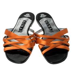مملوكة مسبقًا Gina Orange Satin Flat Slides Size 41