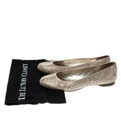 Pre Owned حذاء باليرينا فلات جينا مزخرف بكريستال ساتان بيج مقاس 39.5