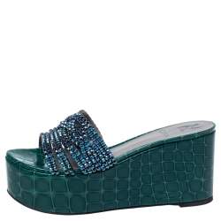 Pre Owned صندل جينا نعل سميك كعب روكي مزخرف جلد نقش تمساح أخضر مقاس 37.5
