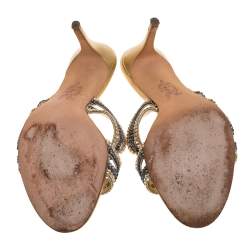 Pre Owned صندل جينا مقدمة مفتوحة زخرفة كريستال جلد ذهبى مقاس 40