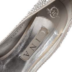 Pre Owned Gina Grey Satin Crystal Embellished Peep Toe Platform Pumps Size 38.5