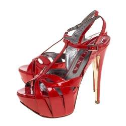 Pre Owned صندل جينا سير حرف تي و نعل سميك جلد لامع أحمر مقاس 38 