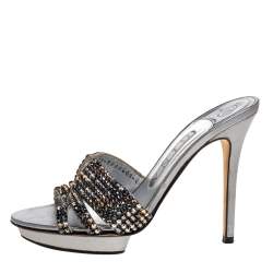 مملوكة مسبقًا صندل جينا نعل سميك جلد مزخرف كريستال رصاصي مقاس 37