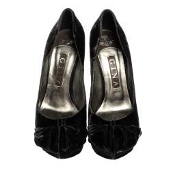 Pre Owned Gina Grey Velvet Claire Platform Pumps Size 39