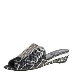 Pre Owned صندل سلايد جين مقدمة مفتوحة مزخرف سويدي مزخرف أسود مقاس 39