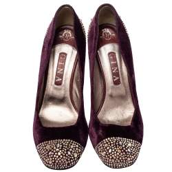 Pre Owned Gina Purple Velvet Crystal Embellishment Platform Pumps Size 40.5