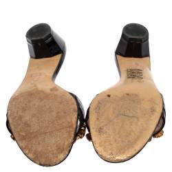 مملوكة مسبقًا صندل سلايد جينا جلد أسود لامع مزخرف كريستال مقاس 38