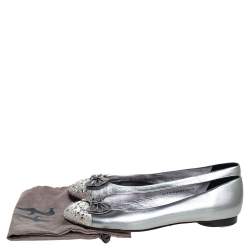 Pre Owned Gina Metallic Silver Leather And Satin Crystal Embellished Cap Toe Bow Ballet Flats Size 42