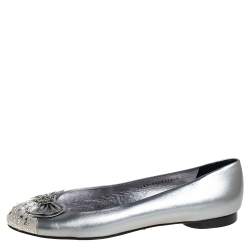 Pre Owned Gina Metallic Silver Leather And Satin Crystal Embellished Cap Toe Bow Ballet Flats Size 42